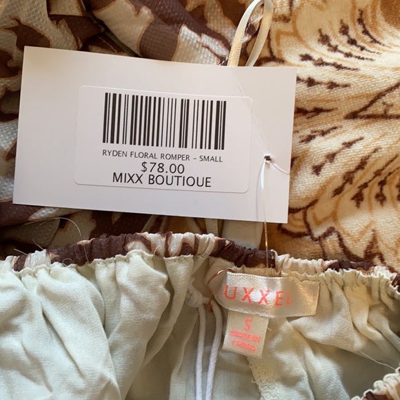 Luxxel side cut out romper dress sz S NWT - Picture 3 of 4